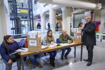 Argentina elige sus candidatos a la presidencia en plena crisis econ&oacute;mica