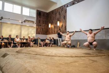 Crece el inter&eacute;s de los turistas por el sumo en Jap&oacute;n despu&eacute;s de la pandemia