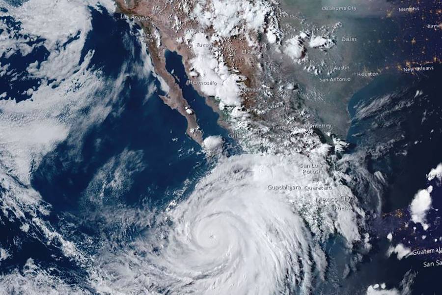 Huracán Hilary sube a categoría 3 y se acerca a Baja California