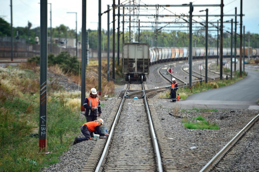 Tren suburbano del AIFA podría llegar a Pachuca, dice AMLO