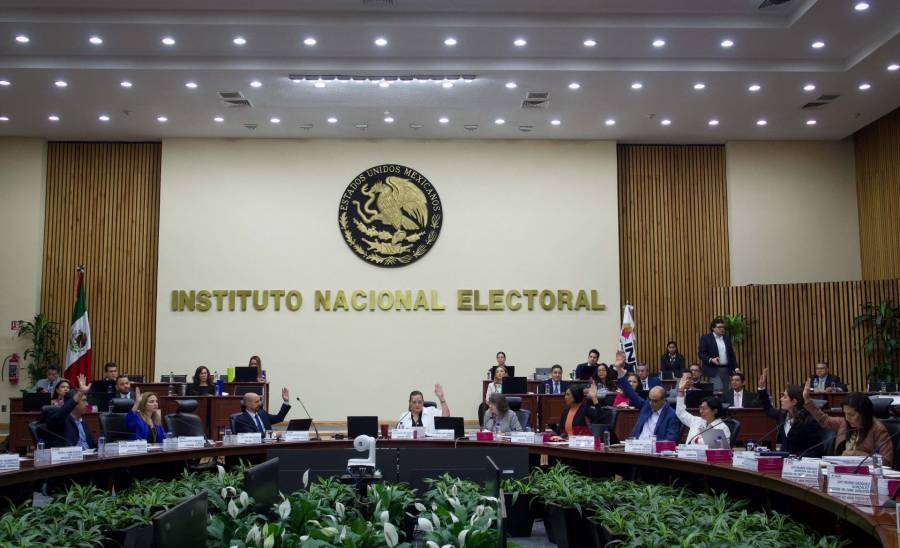 INE avala anteproyecto de financiamiento por más de 10 mil mdp a partidos políticos en 2024