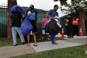 Inauguran refugio de acogida en Nueva York para migrantes reci&eacute;n llegados