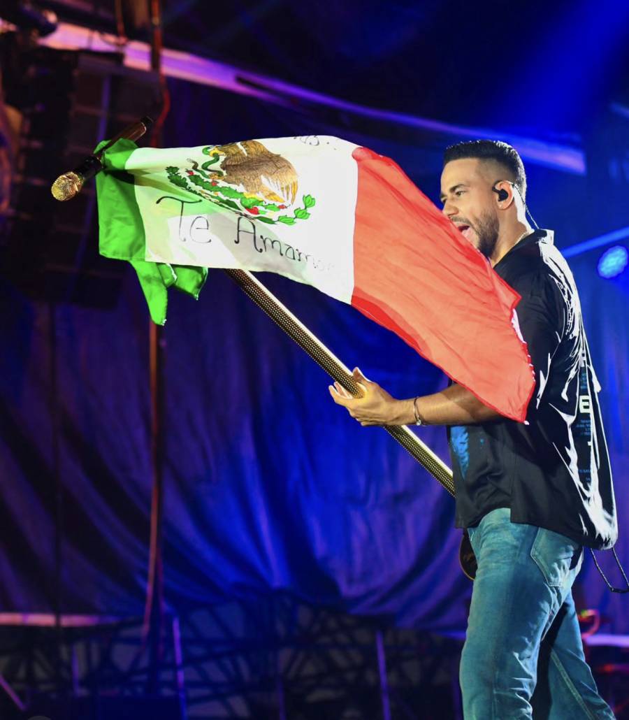 Romeo Santos arrasa y cierra gira en México con 220 mil fans en siete conciertos