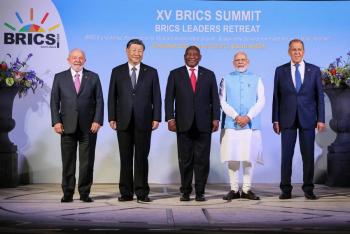Los BRICS inician su cumbre en Sud&aacute;frica en busca de mayor influencia global