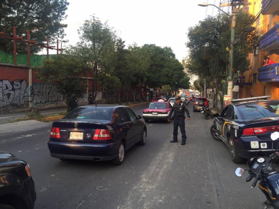 Llevan a cabo operativo para recuperar espacios públicos en Santa Úrsula Coapa