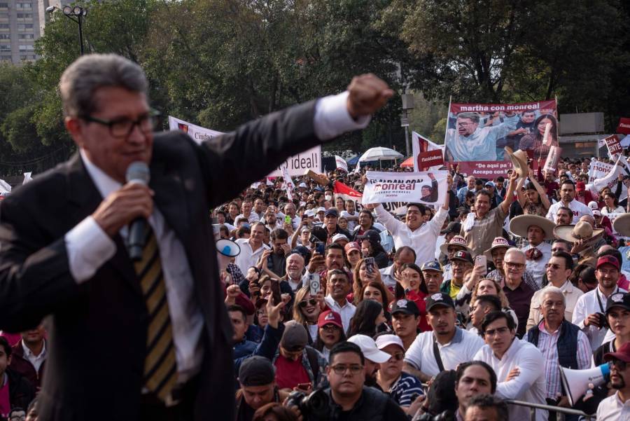 Cierra Ricardo Monreal campaña en plaza de las Tres Culturas