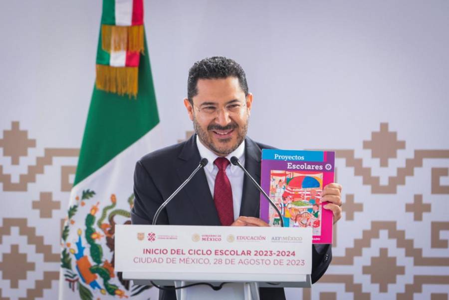 Anuncia Martí Batres entrega de casi 4 millones de libros de texto en la CDMX