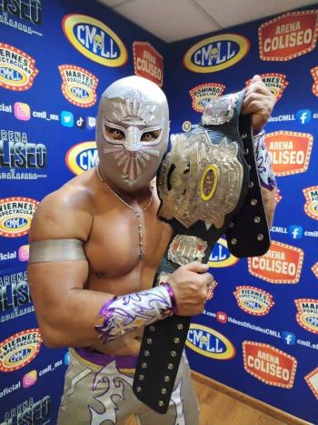 M&iacute;stico conserva el Campeonato Mundial Hist&oacute;rico de Peso Medio