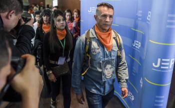 Tribunal en Colombia imputa a exjefe del ej&eacute;rcito por asesinatos de civiles