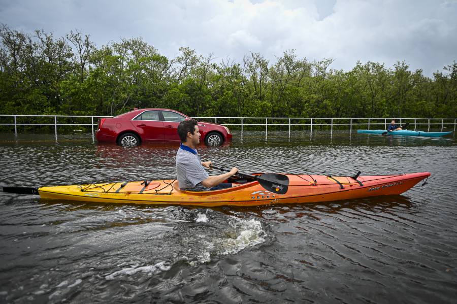 Florida eval&uacute;a da&ntilde;os tras paso de Idalia, que avanza por el sudeste de EEUU