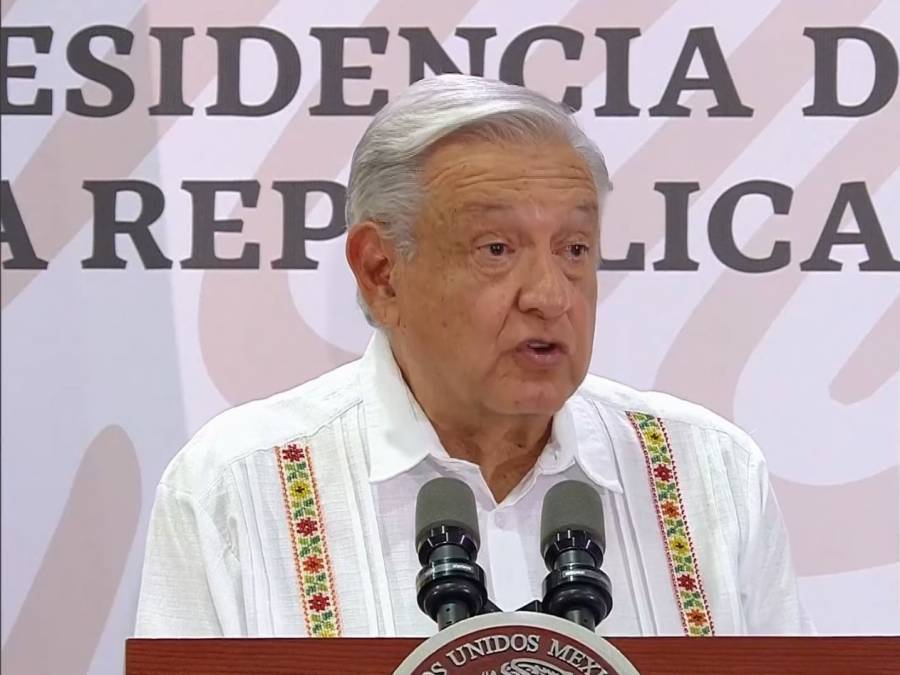 AMLO informa que Zoé Robledo no irá a campaña y que se quedará al frente del IMSS