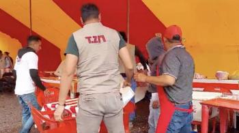 Desalojan puesto donde vend&iacute;an supuesta barbacoa de perro en Tizayuca, Hidalgo