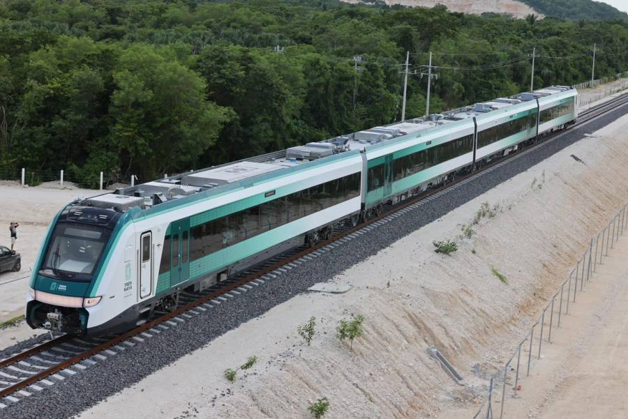 López Obrador aclara que la parada del Tren Maya fue por revisiones técnicas