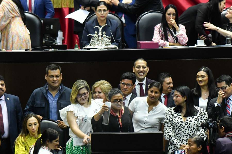 Morenistas afines a Claudia y Adán, piden desde San Lázaro 
