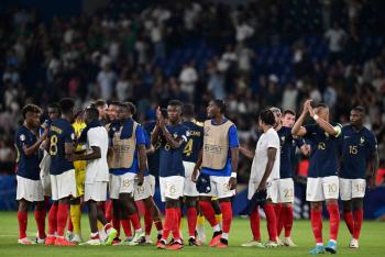 Francia sigue imparable hacia la Eurocopa; Pa&iacute;ses Bajos y Polonia toman aire