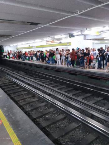 HISTORIAS EN EL METRO: EN SÁBADO Y QUINCENA