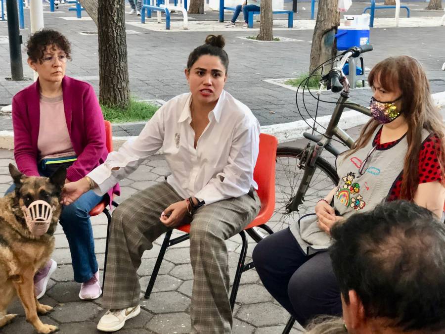 Caty Monreal impartió reunión comunitaria en la Cuauhtémoc