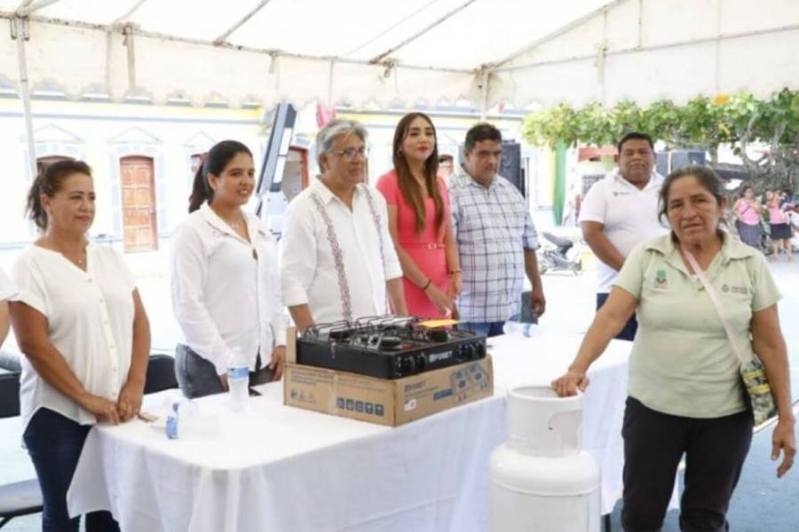 Inversi&oacute;n estatal para el desarrollo social supera los 2 mdp en Colipa, Veracruz