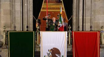 AMLO incluye a los migrantes en la ceremonia del grito de la Independencia de México