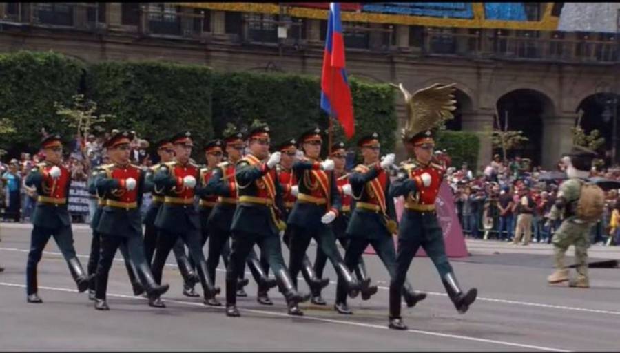 Invitación de tropas rusas al desfile que conmemoró los 213 años de independencia causa polémicas