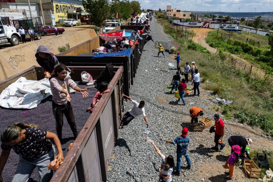 Ferromex suspende operaciones de trenes por aumento de migrantes