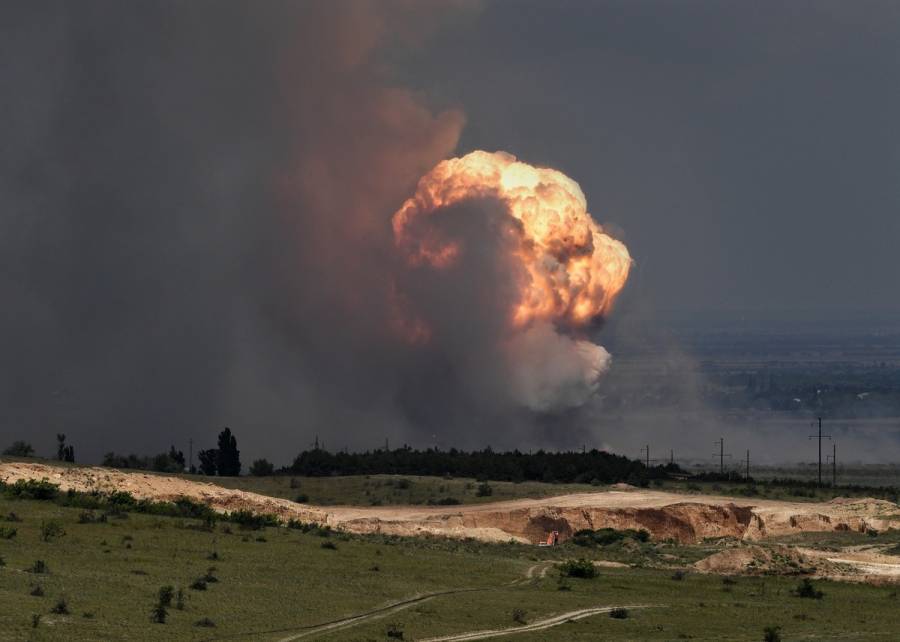 Ucrania bombarde&oacute; cuartel general de la flota rusa en Crimea