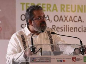 Federación destina en Oaxaca 75,934 mdp para construir carreteras: SICT
