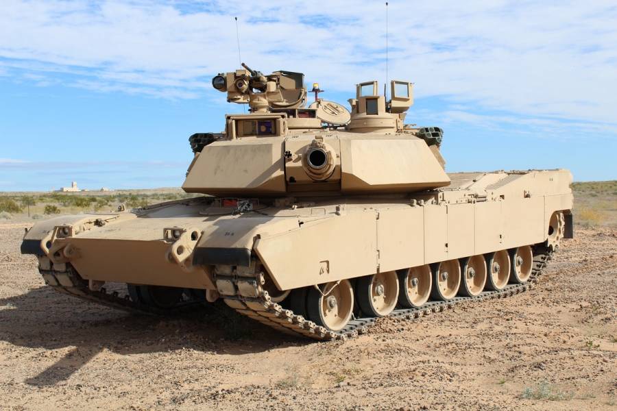 Llegan a Ucrania los primeros tanques Abrams de EEUU