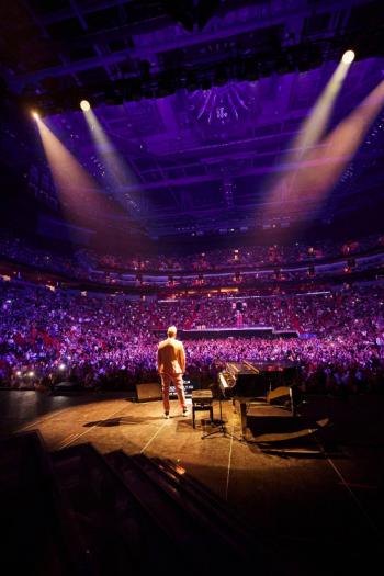 Alejandro Sanz tuvo un emotivo inicio de gira por EE.UU rodeado de amigos
