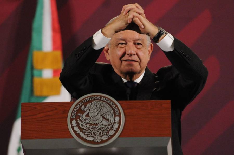 Olegario Vázquez, dispuesto a negociar renta de sus hospitales, anuncia López Obrador