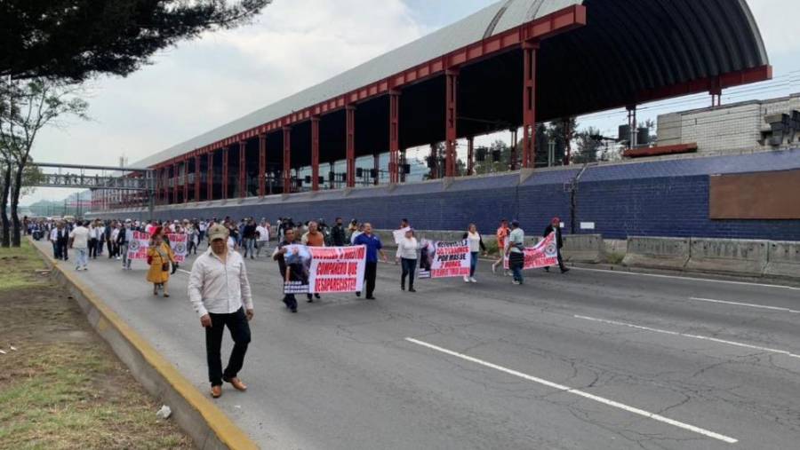 Transportistas de la CDMX bloquean Zaragoza por segundo día consecutivo