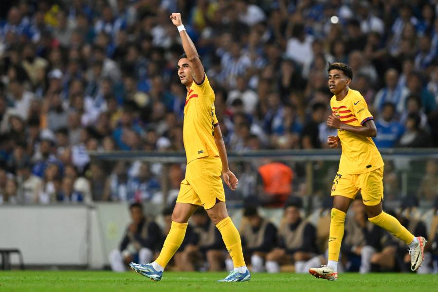 Barcelona logra ajustada victoria en Oporto para liderar su grupo
