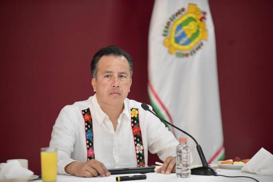 Gobernador de Veracruz pide otra vez a funcionarios no comentar sobre aspirantes