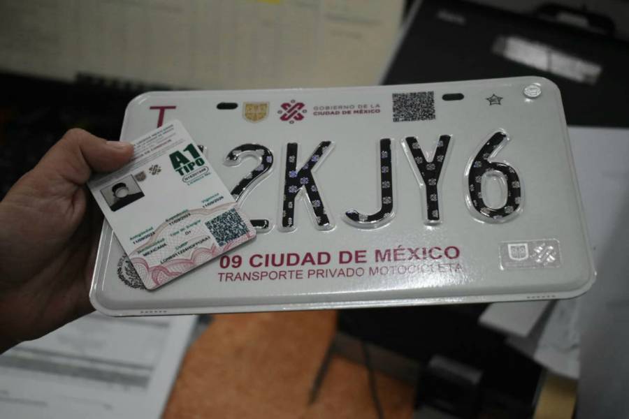 Semovi reporta incremento en expedición de licencias y placas a motociclistas en la CDMX