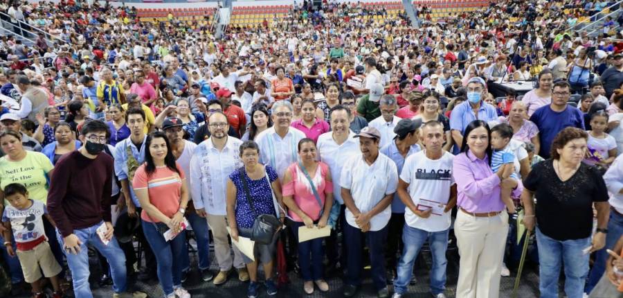 Pensión a personas con discapacidad ya es universal en Veracruz