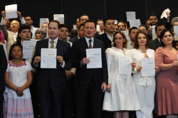 Expriistas minimizan expulsi&oacute;n del partido tricolor