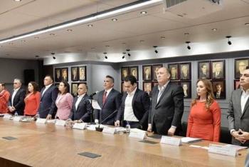 Noro&ntilde;a critic&oacute; la expulsi&oacute;n de Miguel &Aacute;ngel Osorio Chong y Claudia Ruiz Massie del PRI.