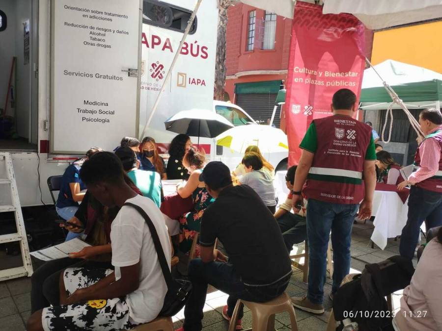 IAPA-Bús brinda atención médica a personas en situación de calle