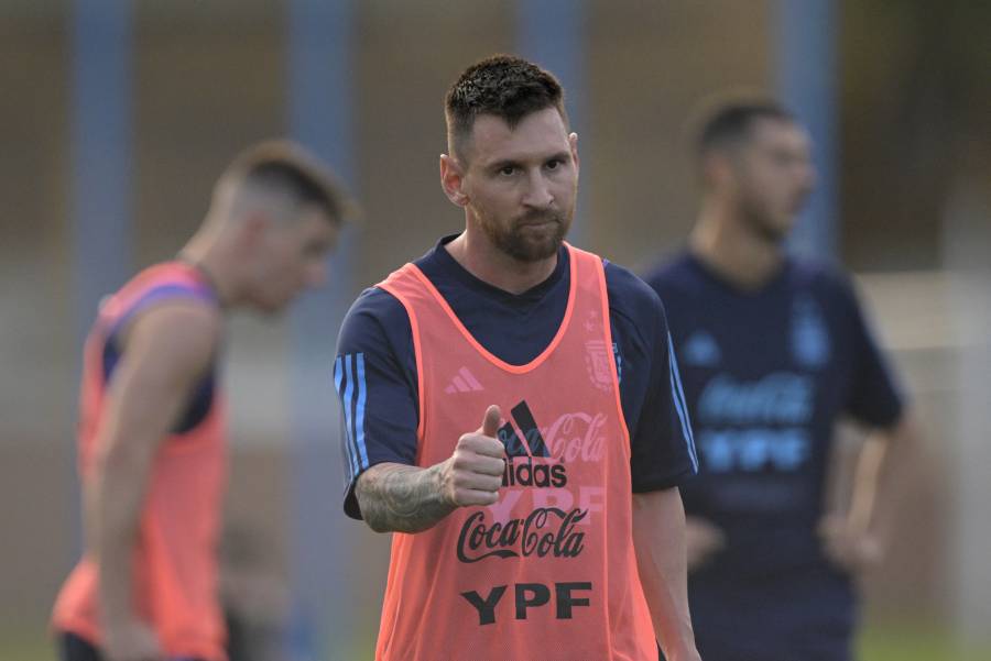 Messi entrena con normalidad previo al Argentina vs Paraguay