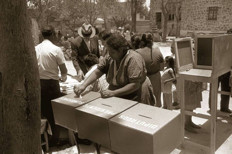 Celebran con exposición fotográfica 70 años del voto femenino en Chapultepec