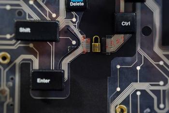 Seguridad perimetral como protecci&oacute;n de empresas en el Ciberespacio: Seguritech