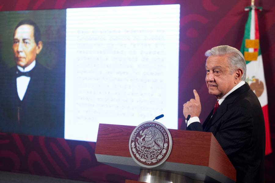 Fideicomiso para privilegios de ministros, que se destinen a becas para universitarios, propone AMLO