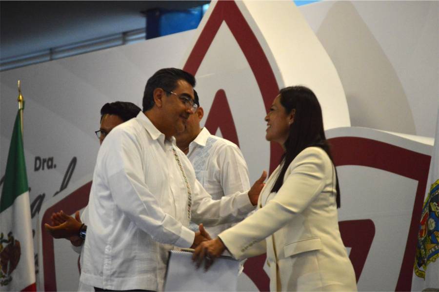 Asiste Sergio Salomón al segundo informe de actividades de Ariadna Ayala