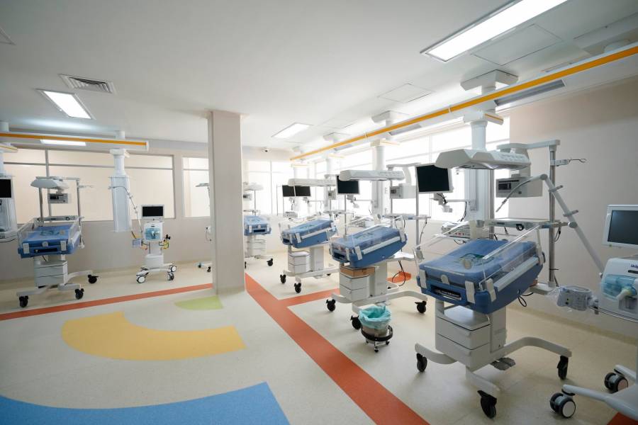 Marzo el mes en que los servicios médicos serán de primera en México: AMLO