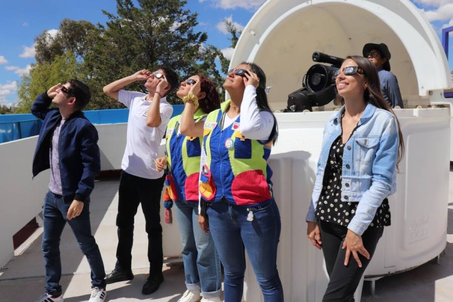 Disfrutó Zacatecas eclipse solar anular, fenómeno natural que recorrió todo el país