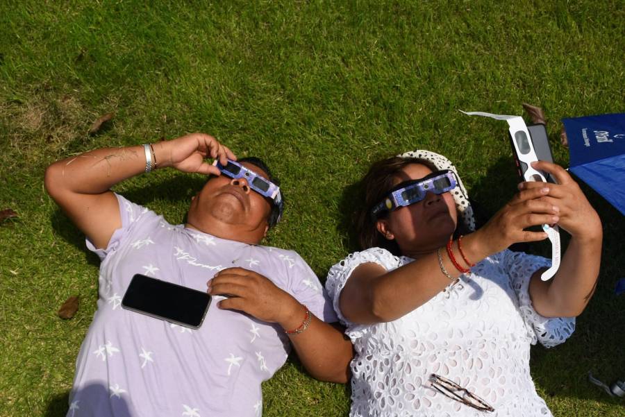 UNAM organizó un evento para observar el eclipse solar: hasta 70 mil personas fueron