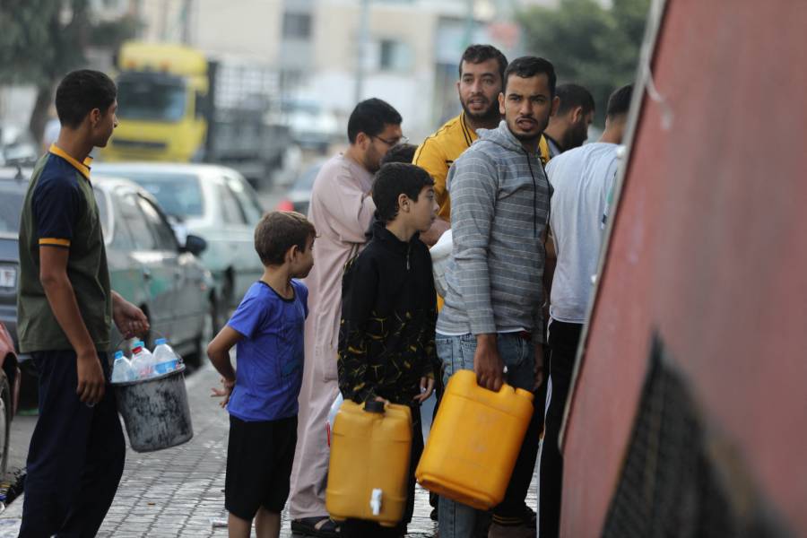 Emergencia humanitaria en Gaza: hospitales colapsados, falta de agua y miles de personas desplazadas