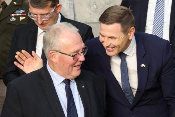 Canad&aacute; critica a China por 