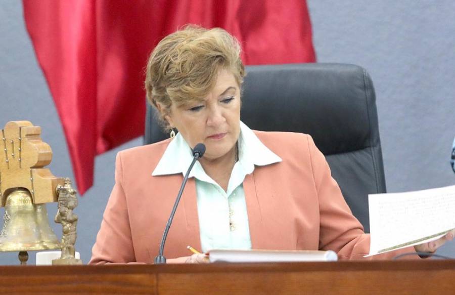 Legisladores lamentan la partida del licenciado Te&oacute;filo Torres Corzo
