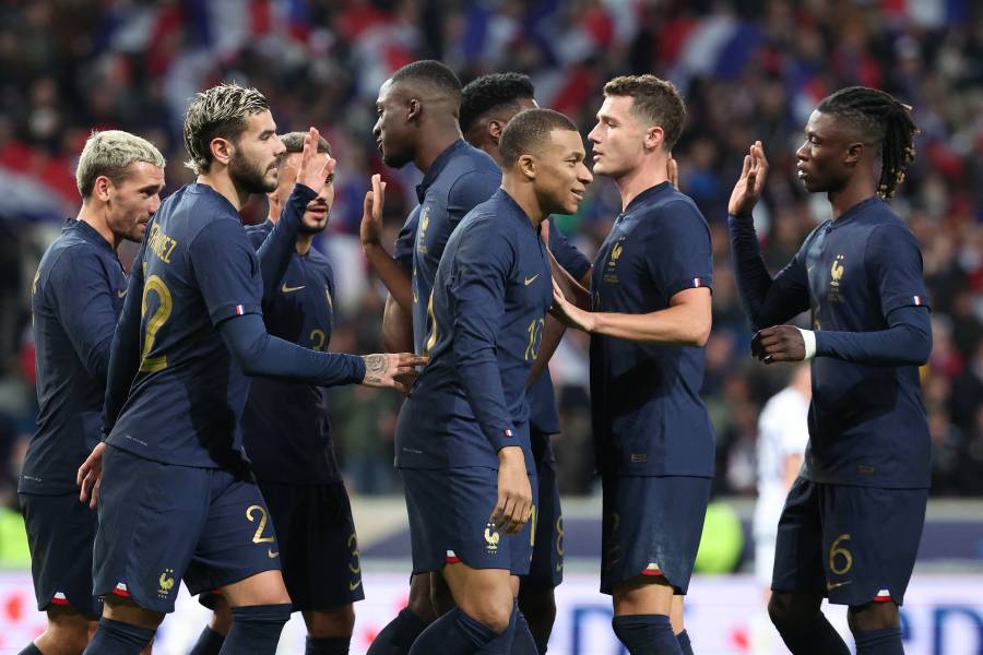 Francia se da un pl&aacute;cido paseo ante Escocia en partido amistoso